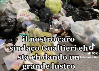 Mussolini e la monnezza pre-Giubileo: Roma, Rachele su Tiktok contro Gualtieri