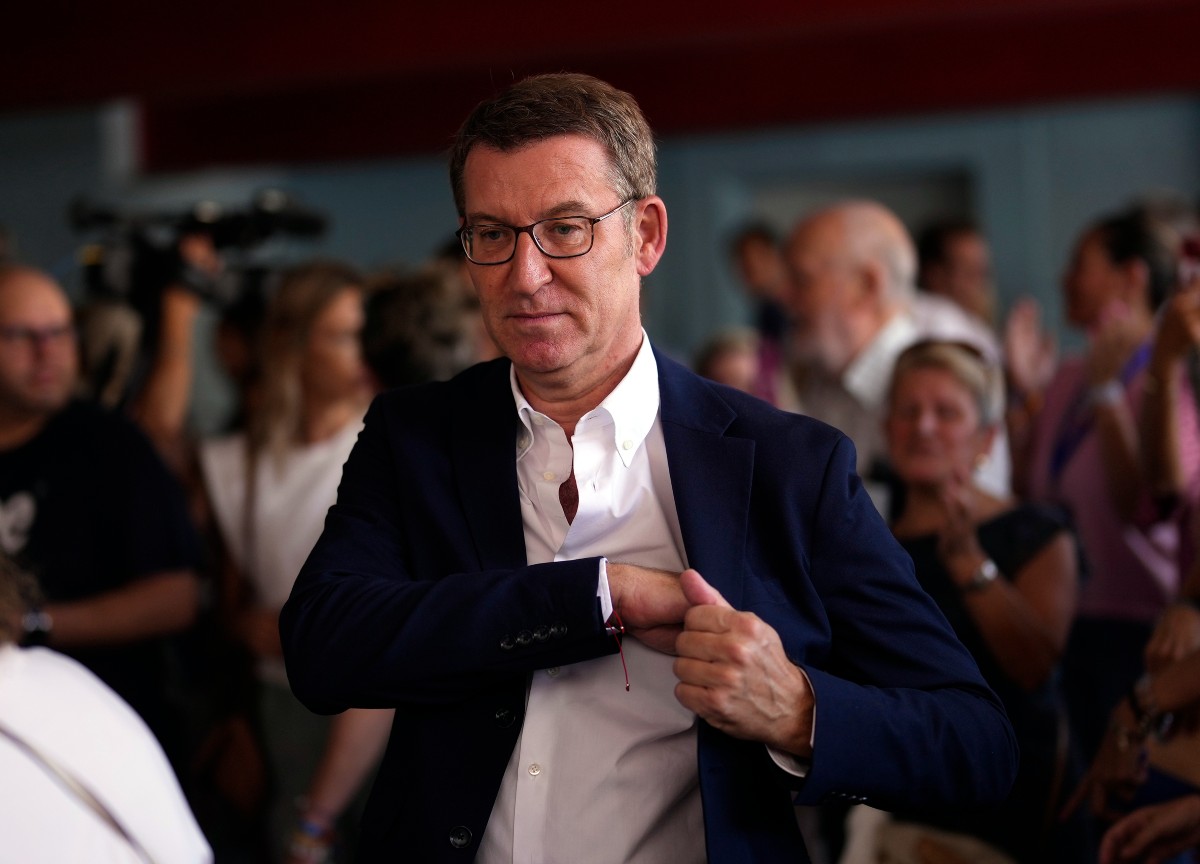 Elezioni Spagna, la strategia anti Vox non paga: Feijòo perde la sua scommessa Elezioni Spagna, la strategia anti Vox non paga: Feijòo perde la sua scommessa