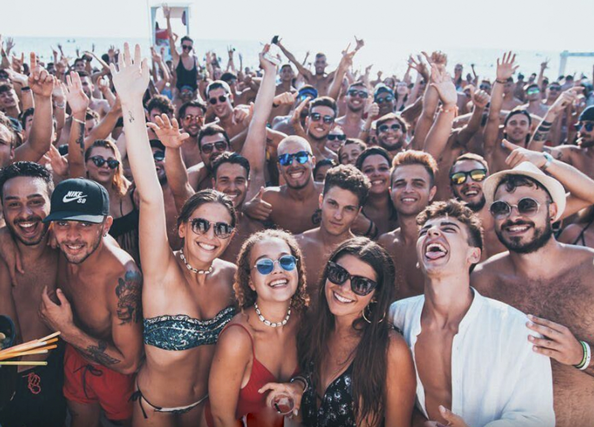 Bonus Vacanze 2023, super sconti con Carta Giovani Nazionale: ecco quali Bonus Vacanze 2023, super sconti con Carta Giovani Nazionale: ecco quali