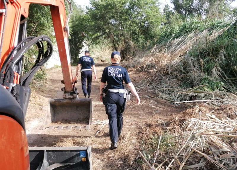 Roma, a Ponte Mammolo partita bonifica delle baracche in area Ryder Cup Roma, a Ponte Mammolo partita bonifica delle baracche in area Ryder Cup