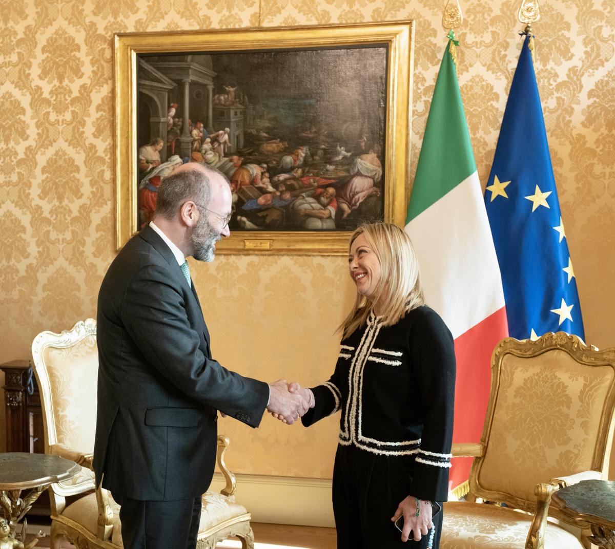 Spagna, il ko di Vox ferma il piano sovranista Ue. Esultano solo Fi e Ppe Spagna, il ko di Vox ferma il piano sovranista Ue. Esultano solo Fi e Ppe