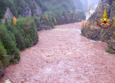 Veneto martoriato dalle tempeste: decine di feriti e circolazione in tilt