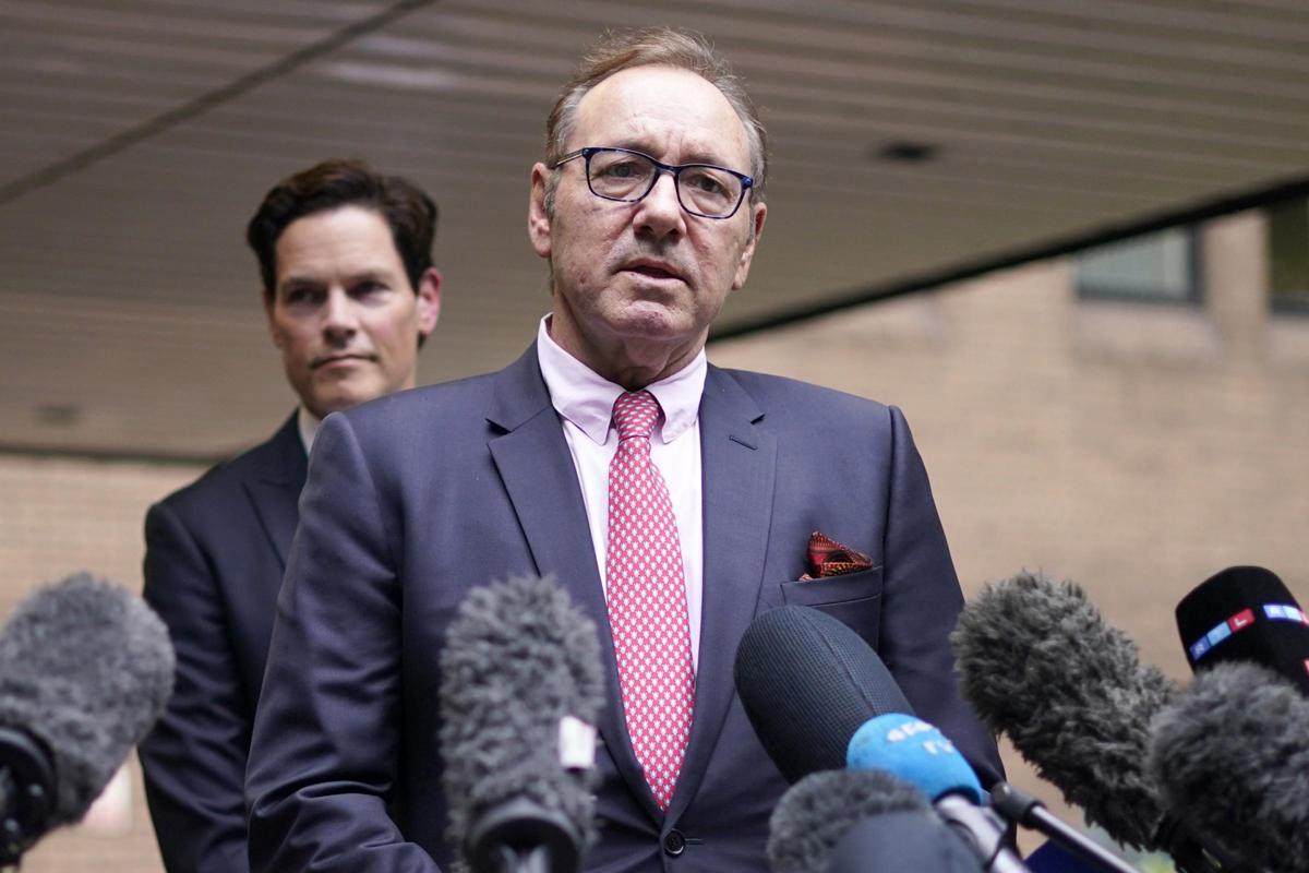 Kevin Spacey assolto a Londra dalle accuse di violenza sessuale Kevin Spacey assolto a Londra dalle accuse di violenza sessuale