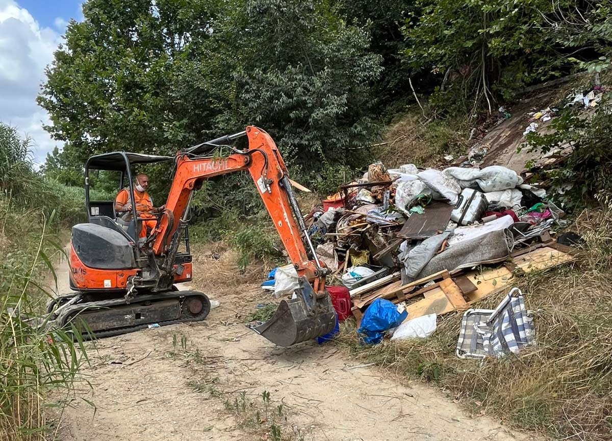 Tevere, la Regione avvia i lavori per la messa in sicurezza delle banchine Tevere, la Regione avvia i lavori per la messa in sicurezza delle banchine