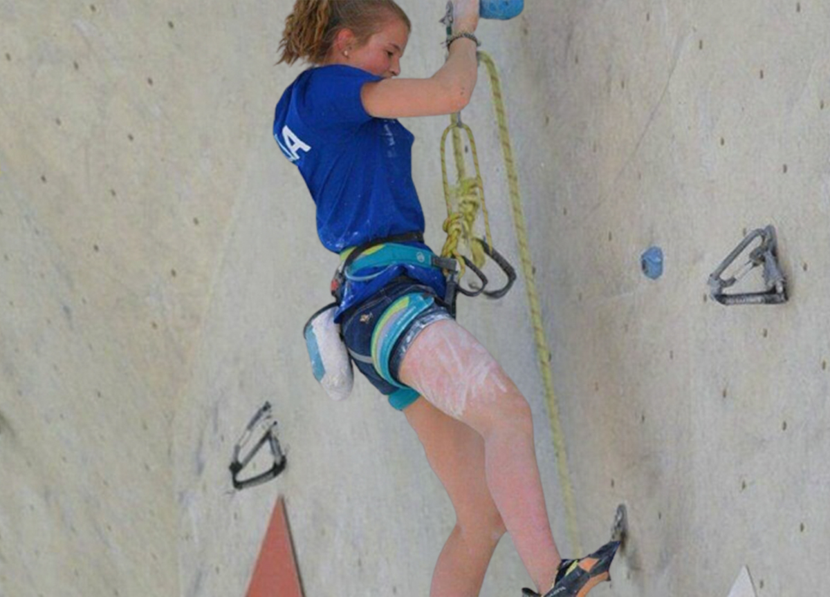 Precipita e muore sull’Himalaya una giovane promessa italiana di arrampicata Precipita e muore sull’Himalaya una giovane promessa italiana di arrampicata