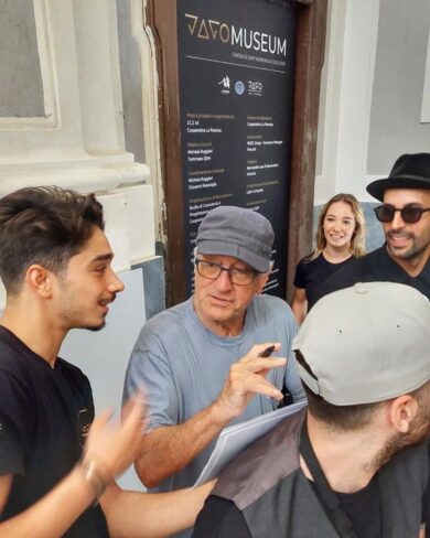 Robert De Niro visita Napoli e va a pranzo da Mimì. VIDEO