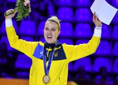 Mondiali scherma, non saluta atleta russa: esclusa l’ucraina Kharlan