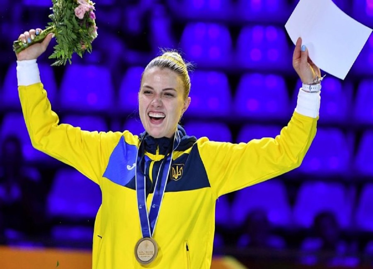 Mondiali scherma, non saluta atleta russa: esclusa l’ucraina Kharlan Mondiali scherma, non saluta atleta russa: esclusa l’ucraina Kharlan
