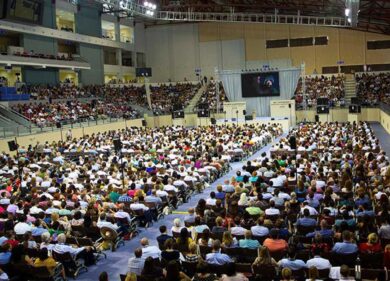 Testimoni di Geova: 30 mila bussano alla Fiera di Roma: “Ci vuole Pazienza”