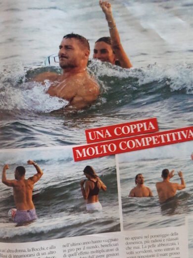 Totti e Noemi Bocchi più uniti che mai, che passione a Sabaudia – FOTO