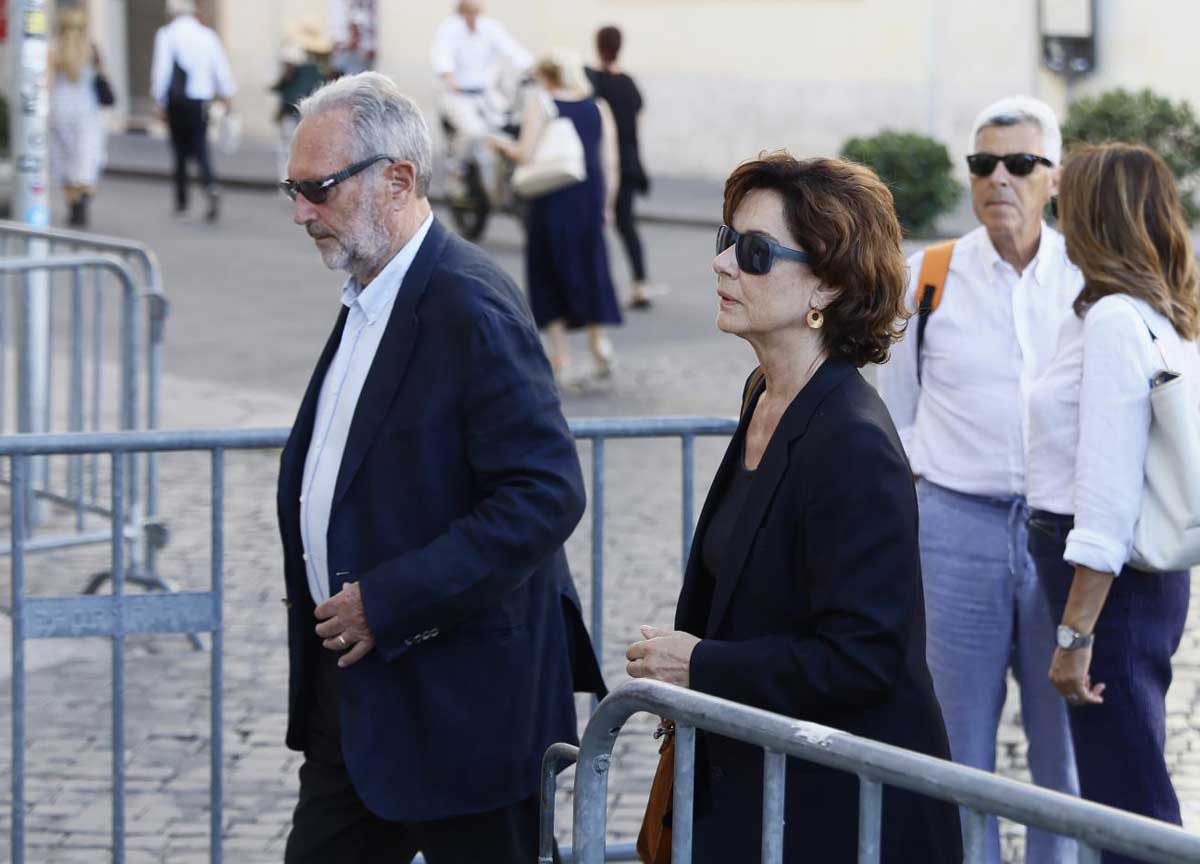 Morte Andrea Purgatori, il bluff del giallo d’estate. Chi c’era ai funerali Morte Andrea Purgatori, il bluff del giallo d’estate. Chi c’era ai funerali