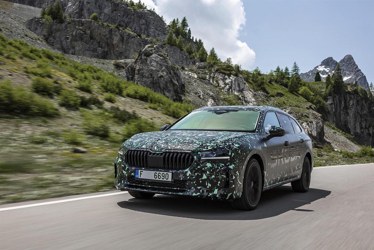 Skoda rinnova completamente lo stile e la tecnologia della propria ammiraglia