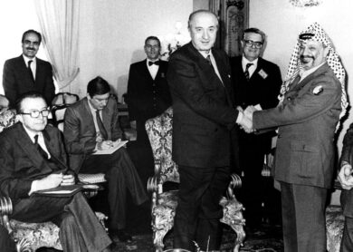 Servizi, carte desecretate: accordo Andreotti-Olp per l’Italia “zona franca”