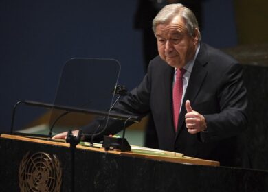 Guterres (Onu): “Più fame e migrazioni a causa del clima, agire subito”