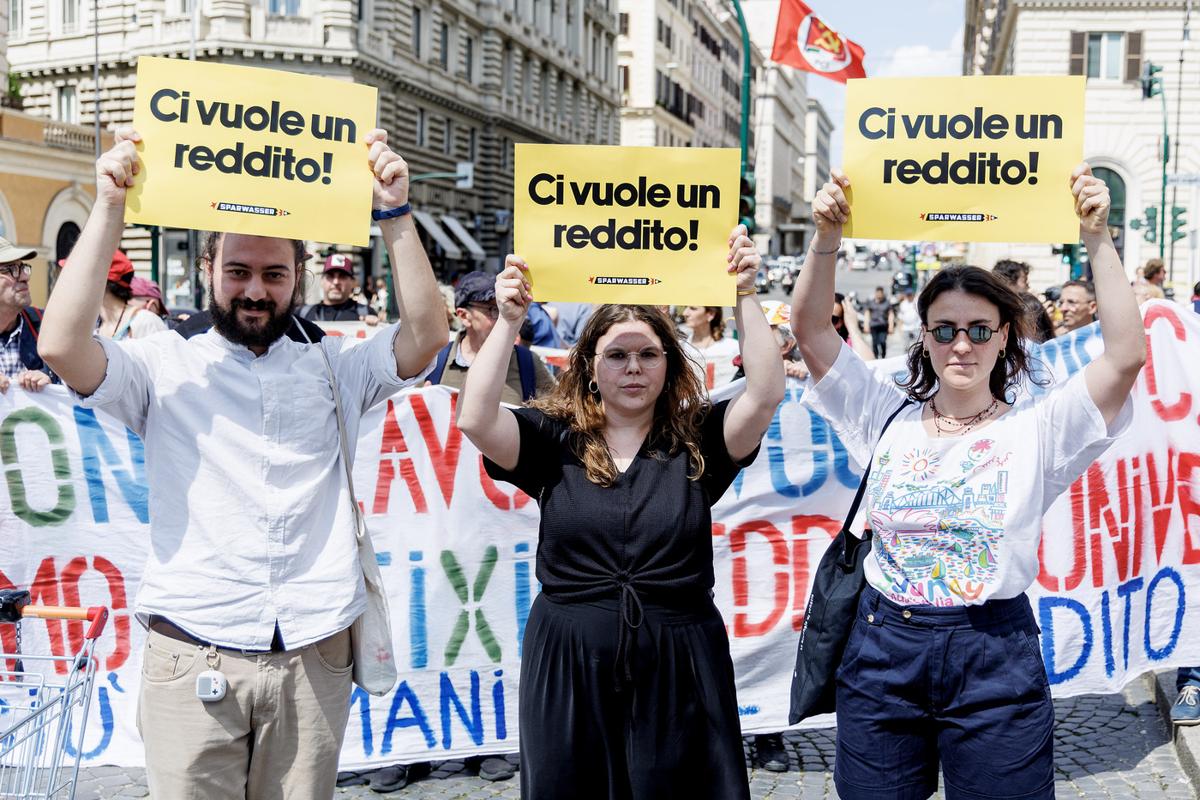 Reddito, timori proteste. Decaro: “Sindaci soli”. Salvini: “No a mantenuti” Reddito, timori proteste. Decaro: “Sindaci soli”. Salvini: “No a mantenuti”