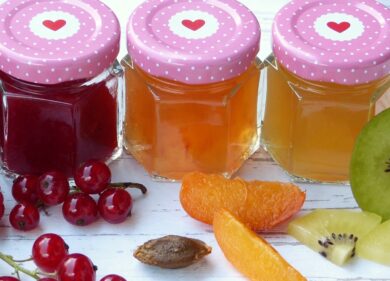 Carrefour contro gli sprechi: ecco le marmellate con la frutta “invendibile”