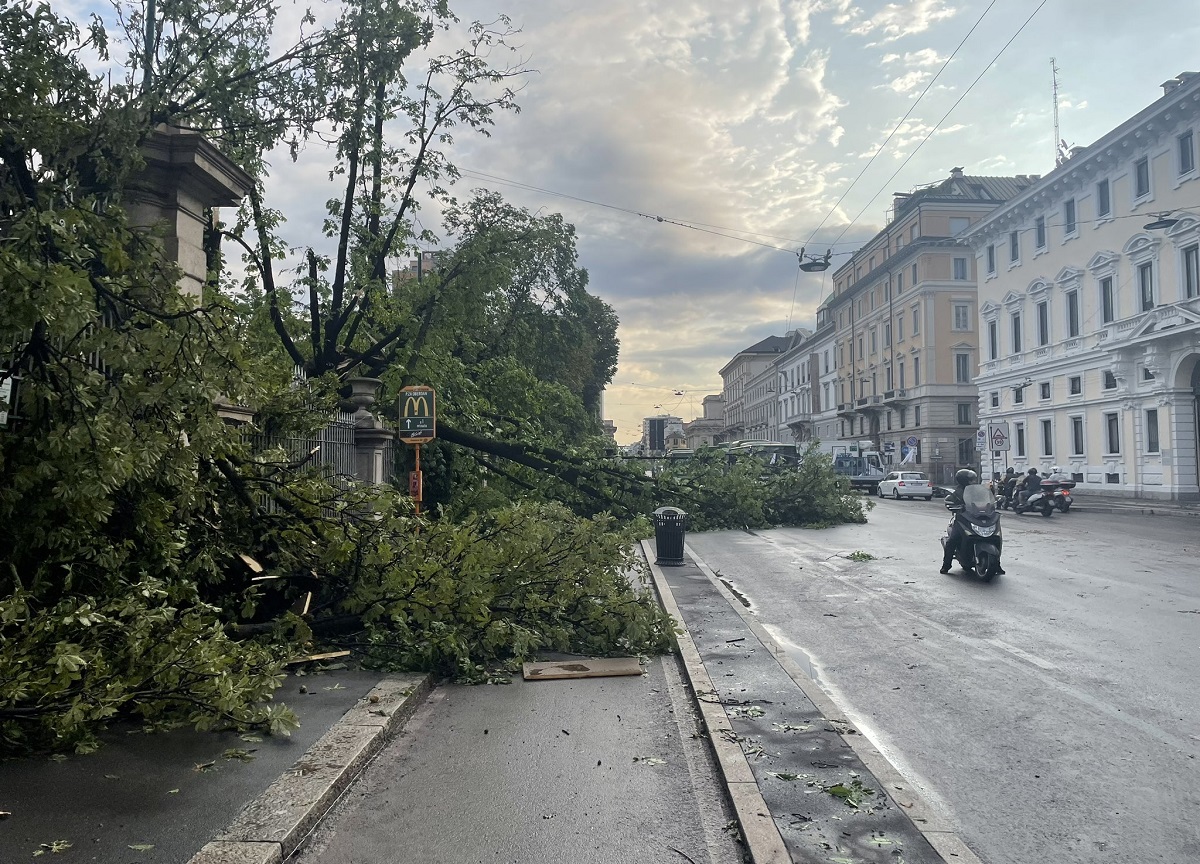 Maltempo: Lombardia proroga segnalazioni danni al 21 agosto Maltempo: Lombardia proroga segnalazioni danni al 21 agosto