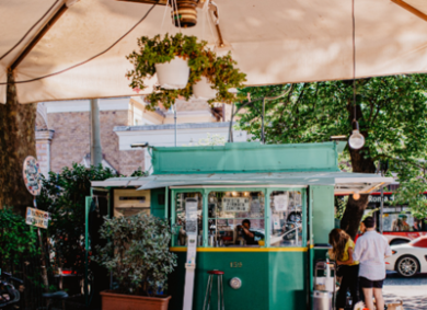 Roma, dove mangiare e bere all’aperto: ecco i sette top chioschi