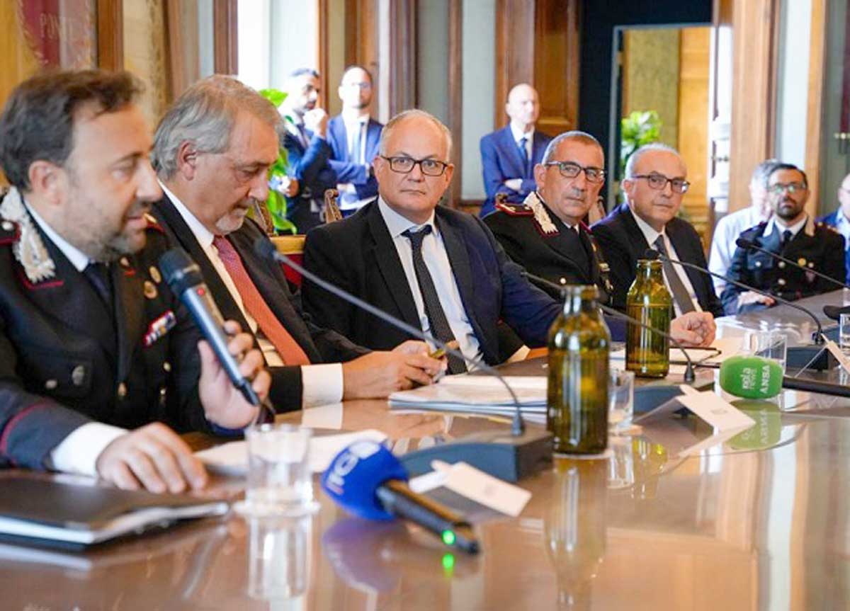 Roma nel caos dei rifiuti: sul rogo infinito di Malagrotta bruciati 250 mln Roma nel caos dei rifiuti: sul rogo infinito di Malagrotta bruciati 250 mln