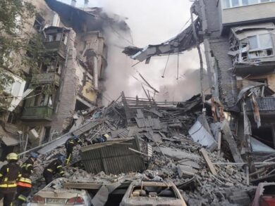 Ucraina, la guerra durerà altri 4 anni. L’annuncio choc del ministro ungherese