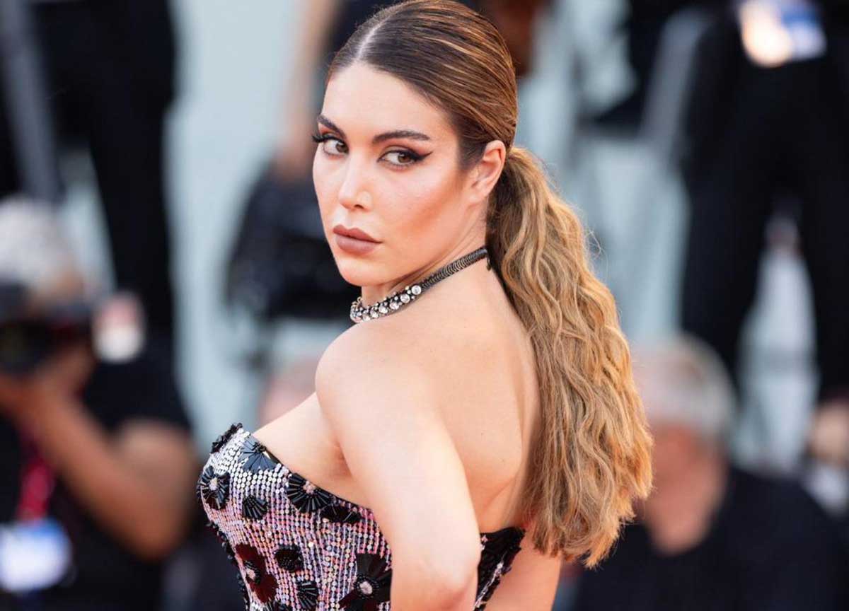 L’influencer esplosiva sfida l’Himalaya: chi è Giulia, modella a 6300 metri L’influencer esplosiva sfida l’Himalaya: chi è Giulia, modella a 6300 metri