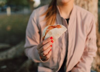 Fa causa a Taco Bell per panino troppo piccolo: chiesto risarcimento da paura