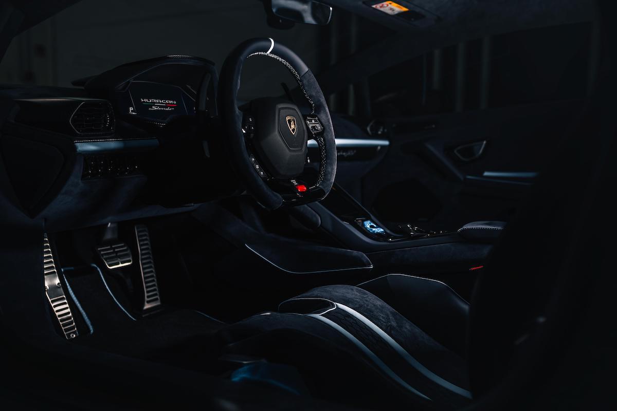 La one-off Huracán Sterrato “Opera Unica” celebra i 60 anni di Lamborghini