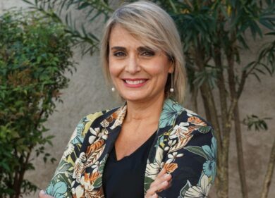 Antonella Viola gela lo studio di La7: “Il vino no, ma la cannabis libera sì”