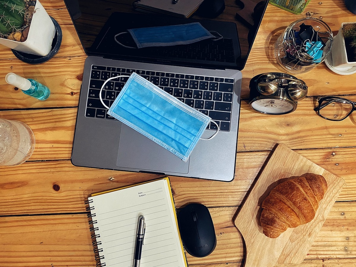 Smart working, il ribaltone di Zoom i lavoratori richiamati tutti in azienda Smart working, il ribaltone di Zoom i lavoratori richiamati tutti in azienda