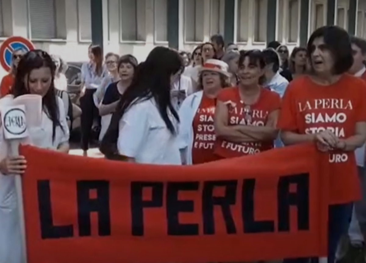La Perla, 350 dipendenti senza stipendio. I sindacati protestano La Perla, 350 dipendenti senza stipendio. I sindacati protestano