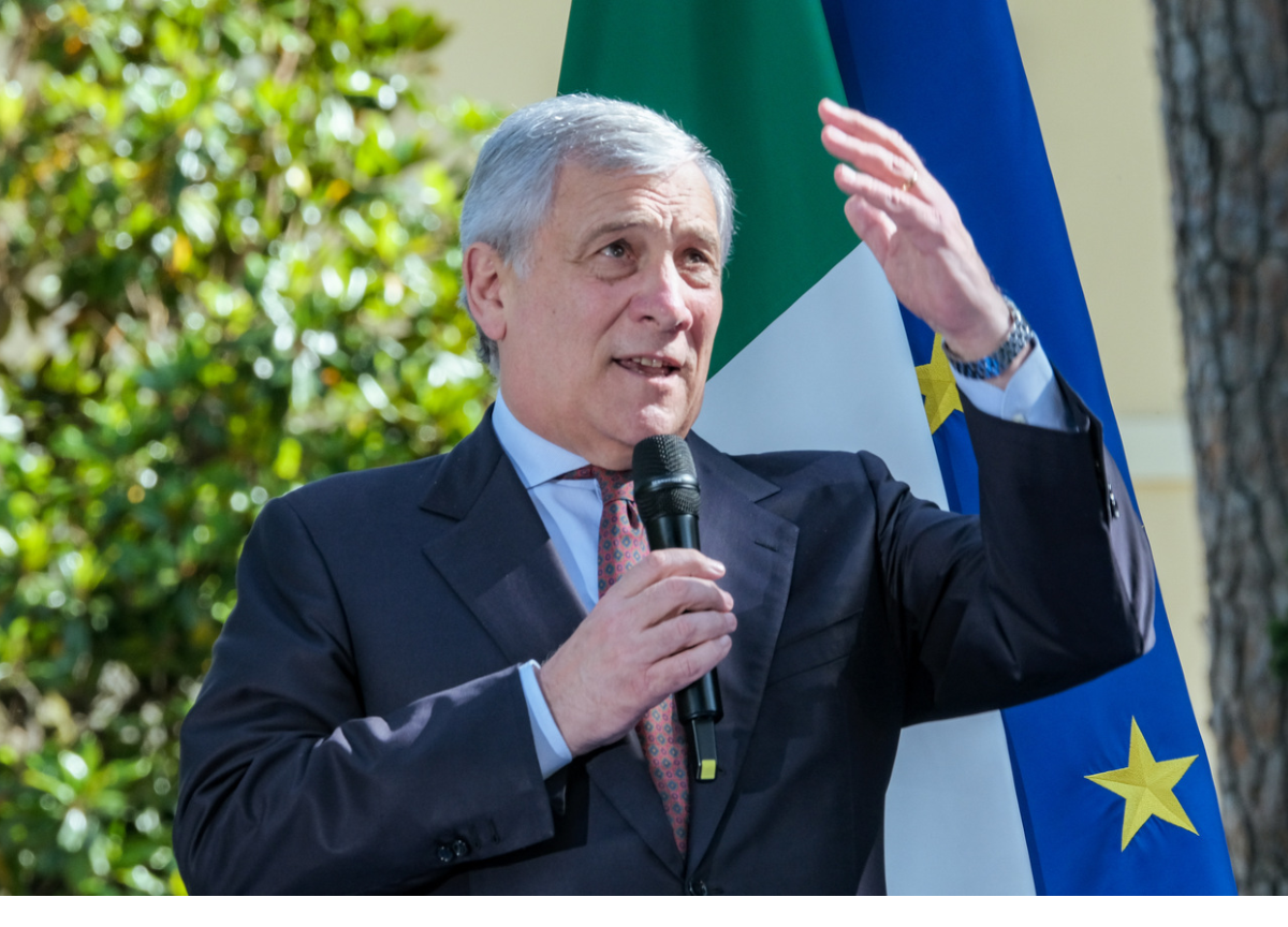 Salario minimo, Salvini frena Meloni. Tajani: “Un boomerang, serve detassare” Salario minimo, Salvini frena Meloni. Tajani: “Un boomerang, serve detassare”