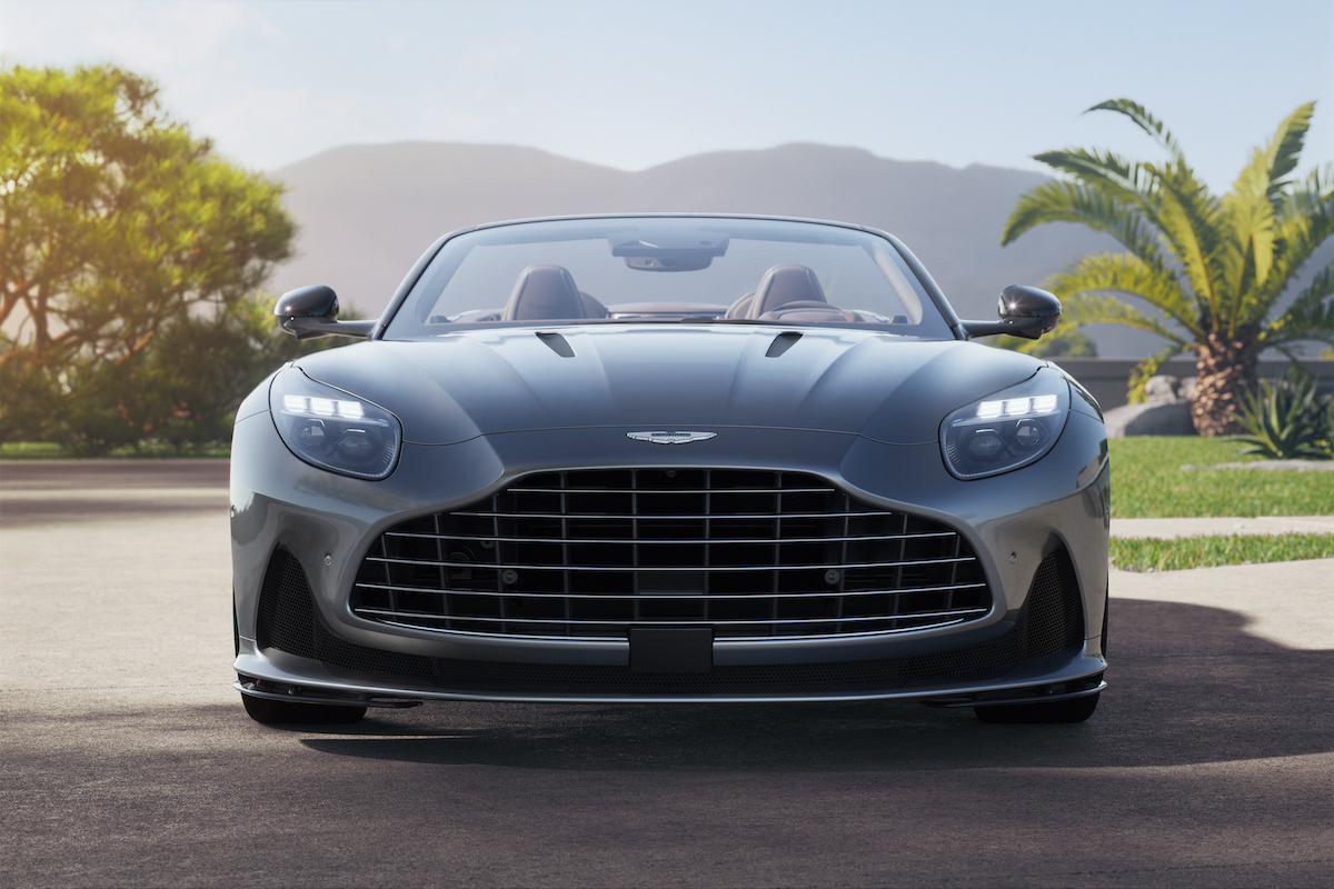 Alla Monterey Car Week  Aston Martin svela la nuova DB12 Volante