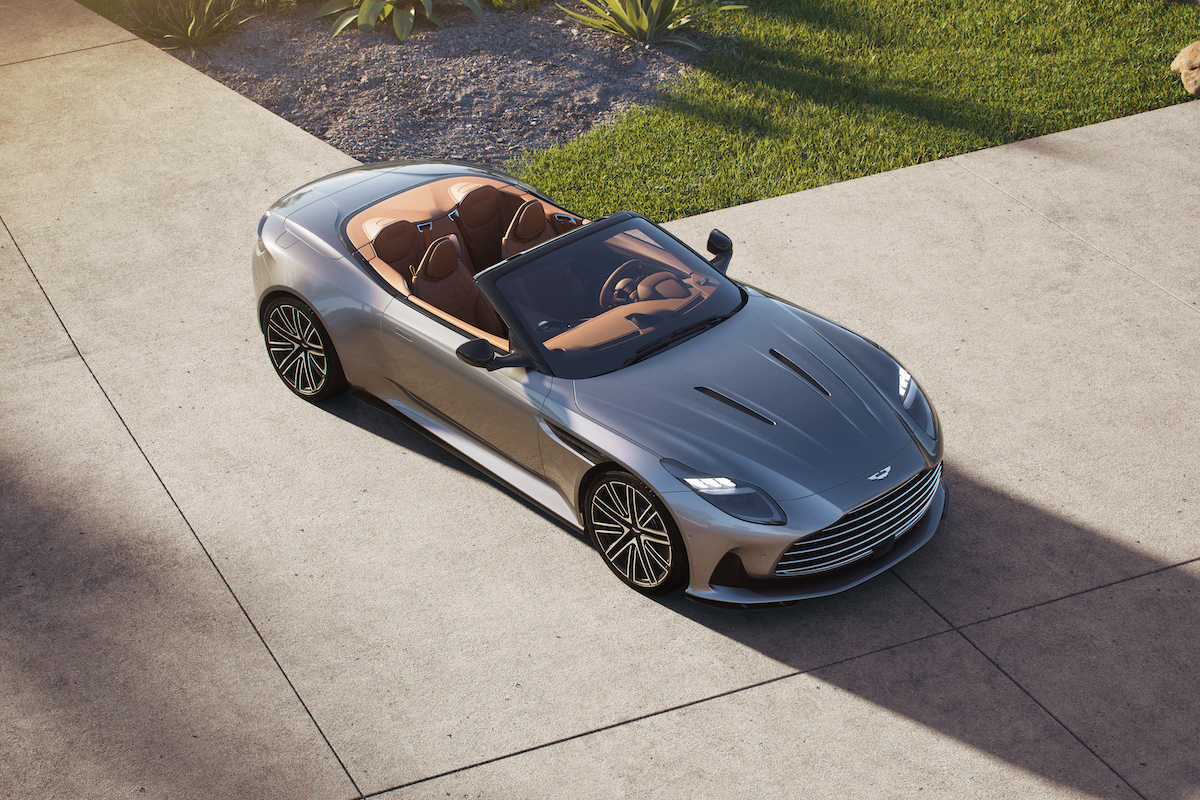 Alla Monterey Car Week  Aston Martin svela la nuova DB12 Volante