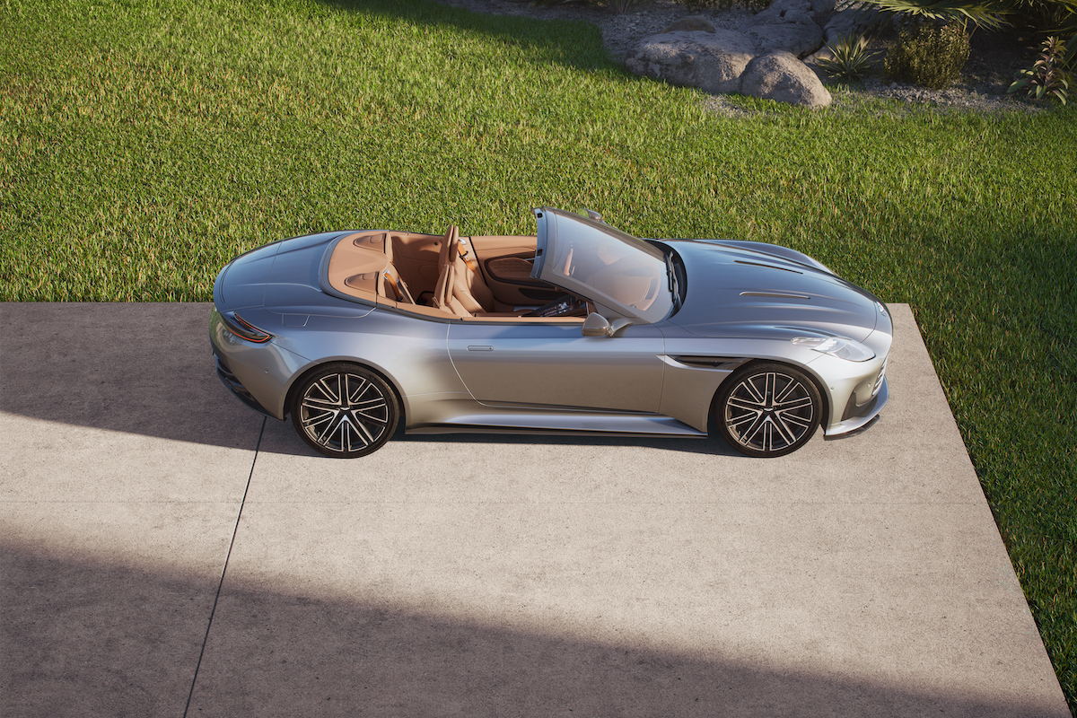 Alla Monterey Car Week  Aston Martin svela la nuova DB12 Volante