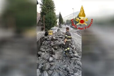 Bardonecchia, colata di fango e detriti. I Vigili del Fuoco al lavoro. VIDEO