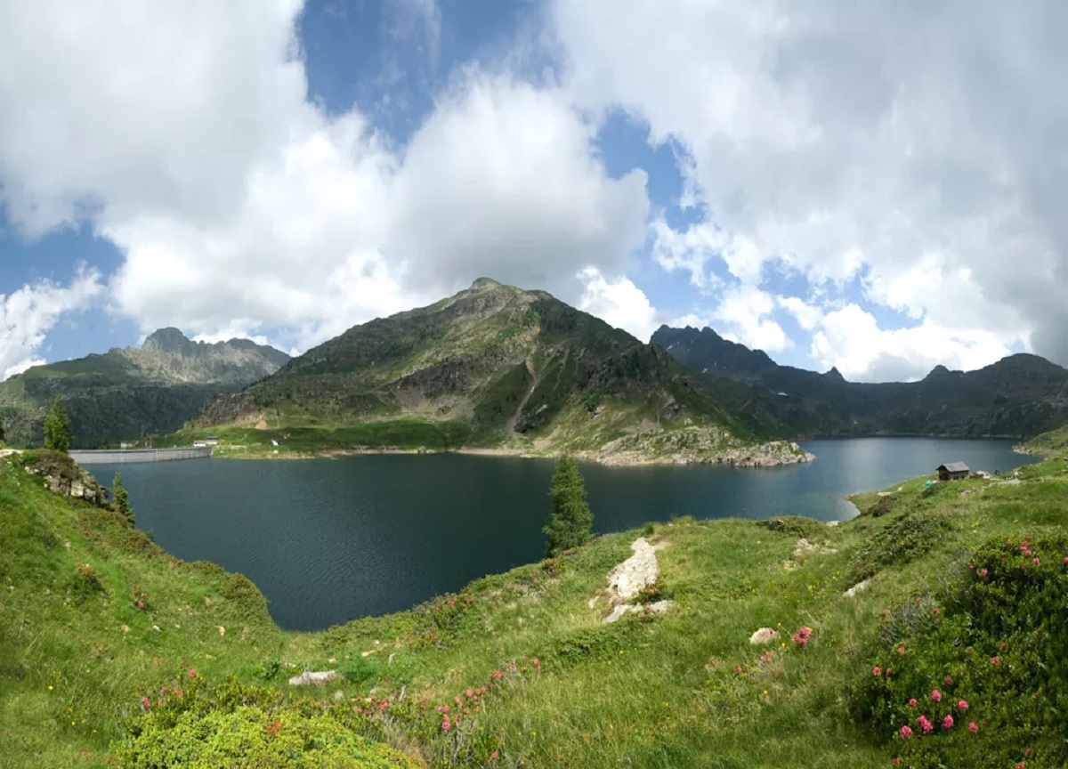 Precipita per 80 metri in montagna: muore 26enne nella Bergamasca Precipita per 80 metri in montagna: muore 26enne nella Bergamasca