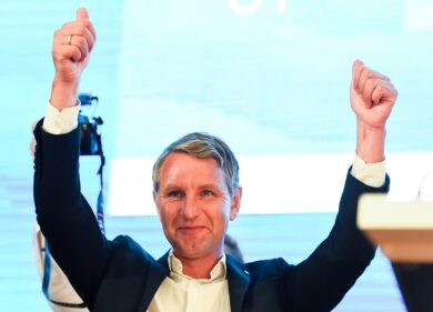 “I disabili in scuole separate”. Renzi attacca: ”Così si fomenta l’odio”