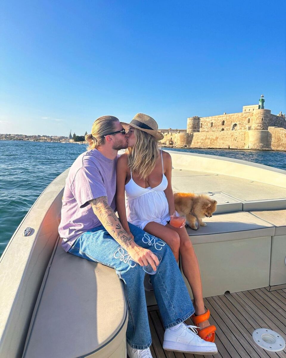 Donne influencer, ora ostentare il pancione sui social è diventato un must Donne influencer, ora ostentare il pancione sui social è diventato un must