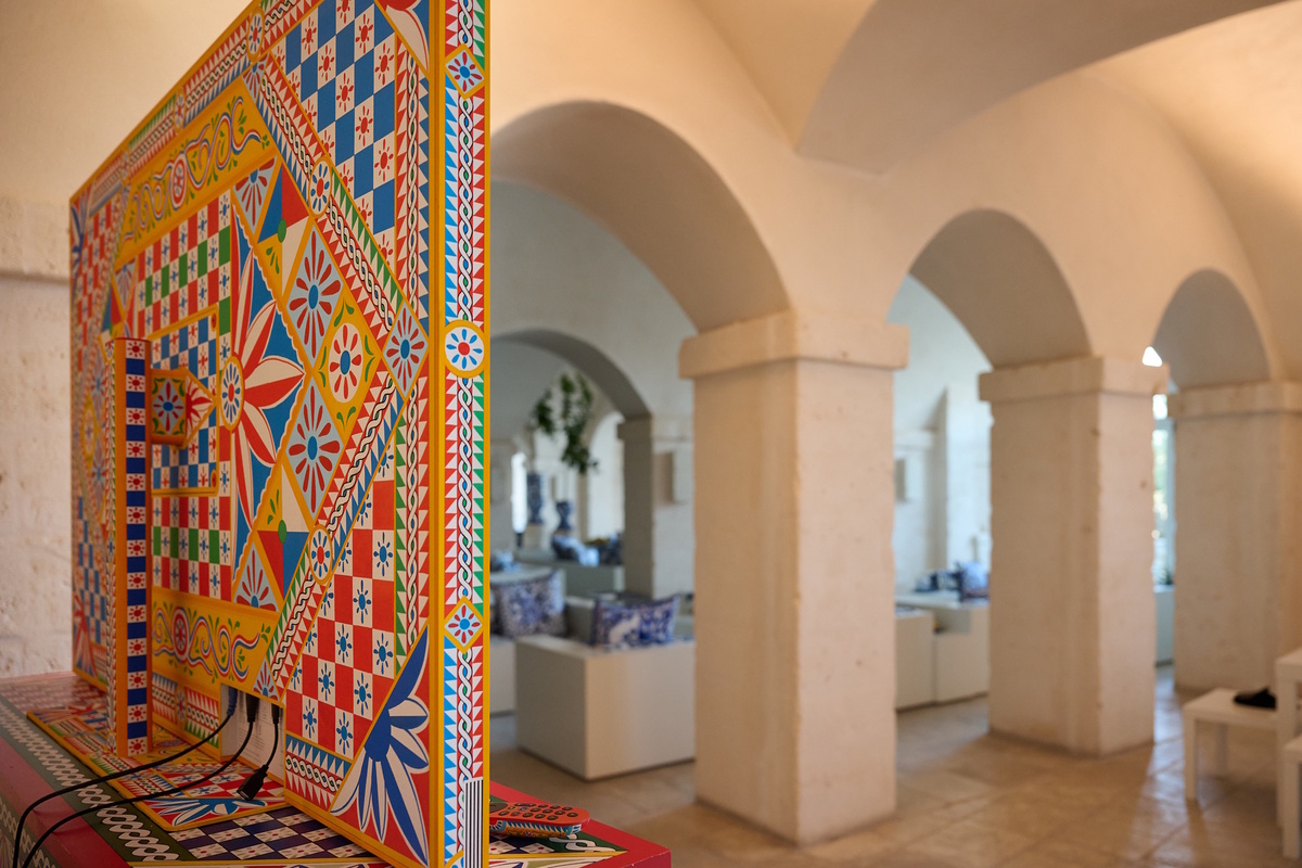 Sky, con Dolce & Gabbana per l’edizione limitata di Sky Glass