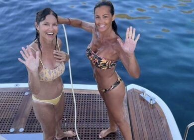 Samantha De Grenet, a 52 anni un fisico da urlo che fa impazzire il web