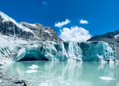 Due donne si tuffano in un torrente per salvare il cane e non riemergono