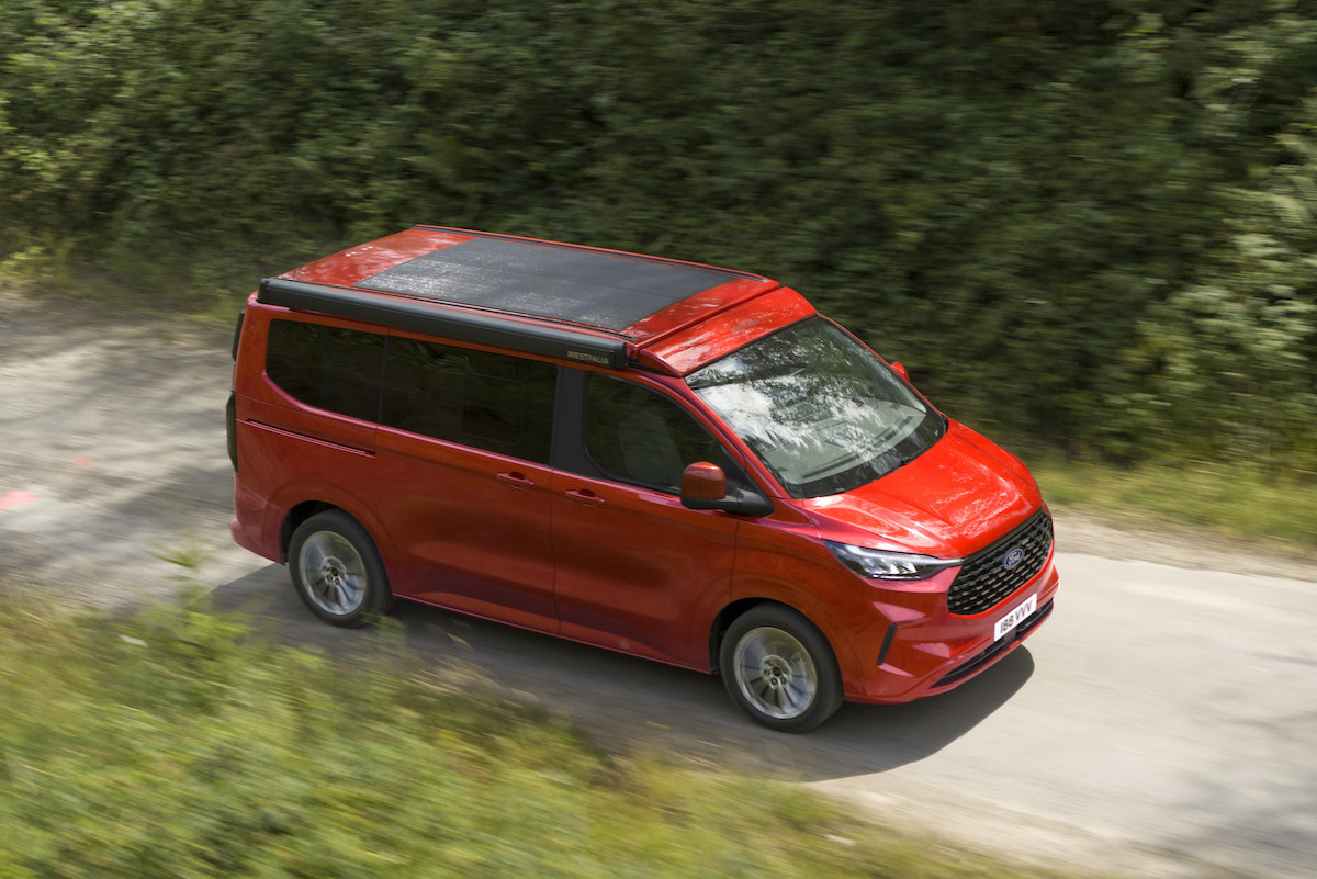 Ford ha svelato la nuova generazione del Transit Custom Nugget Ford ha svelato la nuova generazione del Transit Custom Nugget