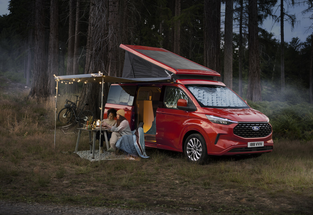 Ford ha svelato la nuova generazione del Transit Custom Nugget Ford ha svelato la nuova generazione del Transit Custom Nugget