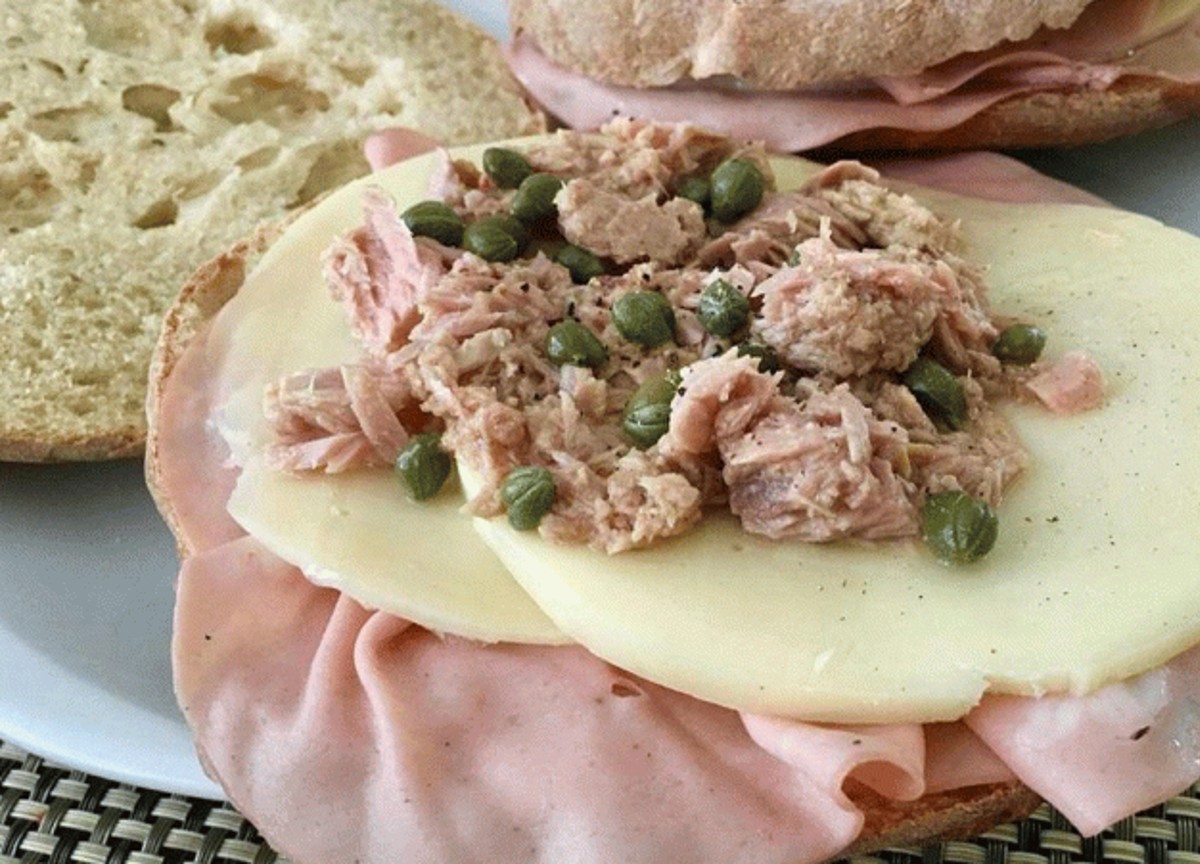 Pane, tonno e mortadella: Ceglie Messapica capitale della gastronomia Pane, tonno e mortadella: Ceglie Messapica capitale della gastronomia