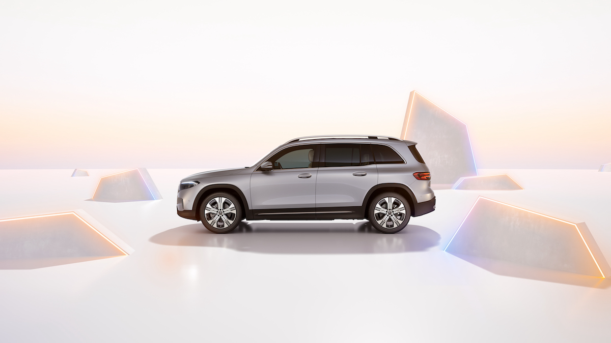 Mercedes presenta EQA ed EQB completamente rinnovate