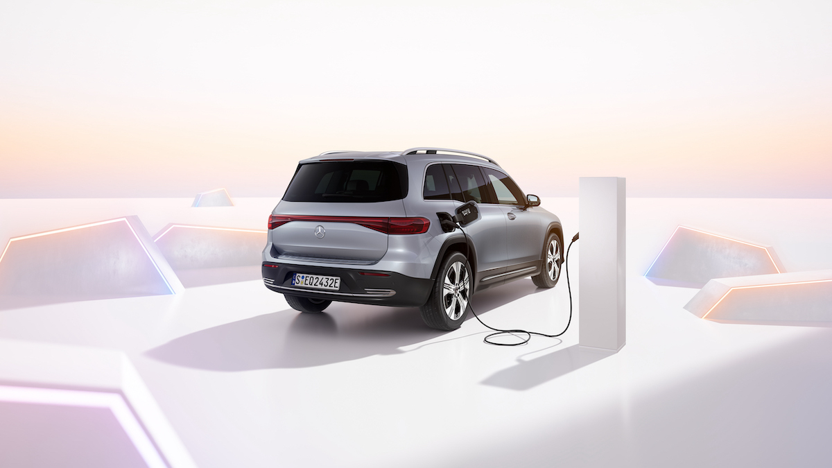 Mercedes presenta EQA ed EQB completamente rinnovate