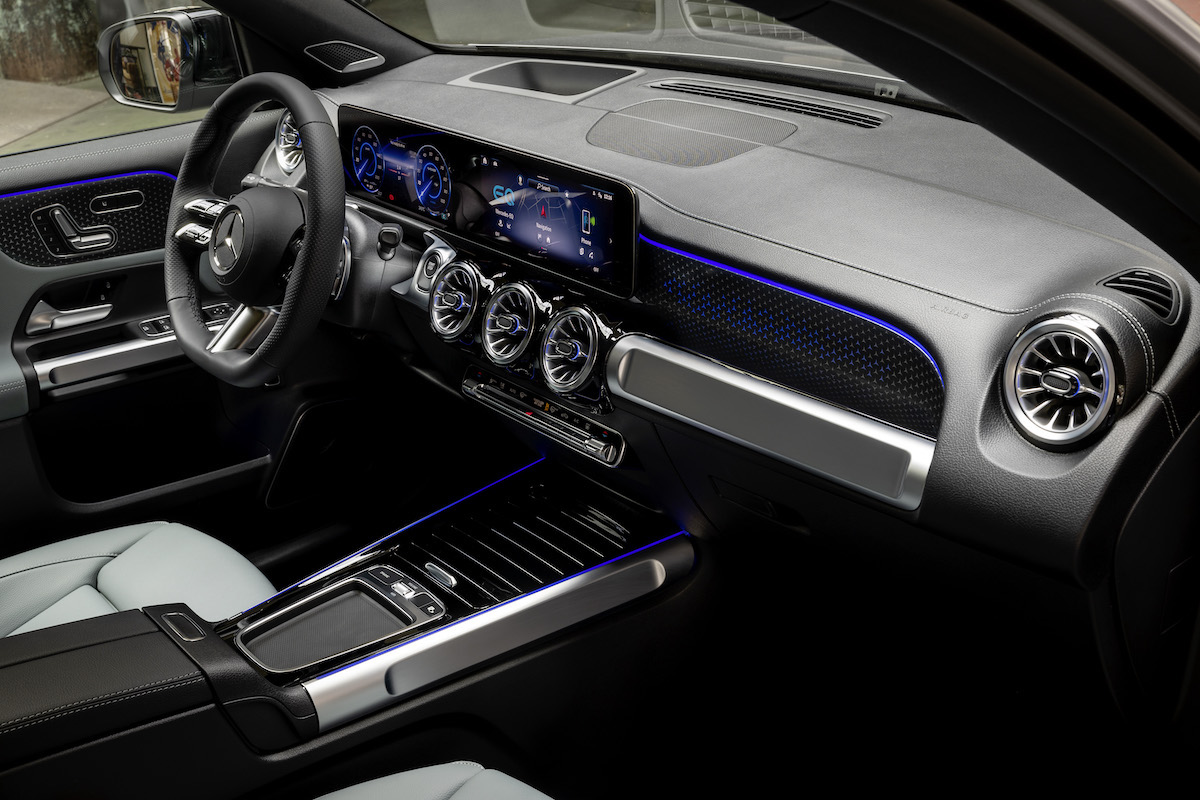 Mercedes presenta EQA ed EQB completamente rinnovate