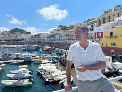 Beppe Convertini in Liguria e Toscana