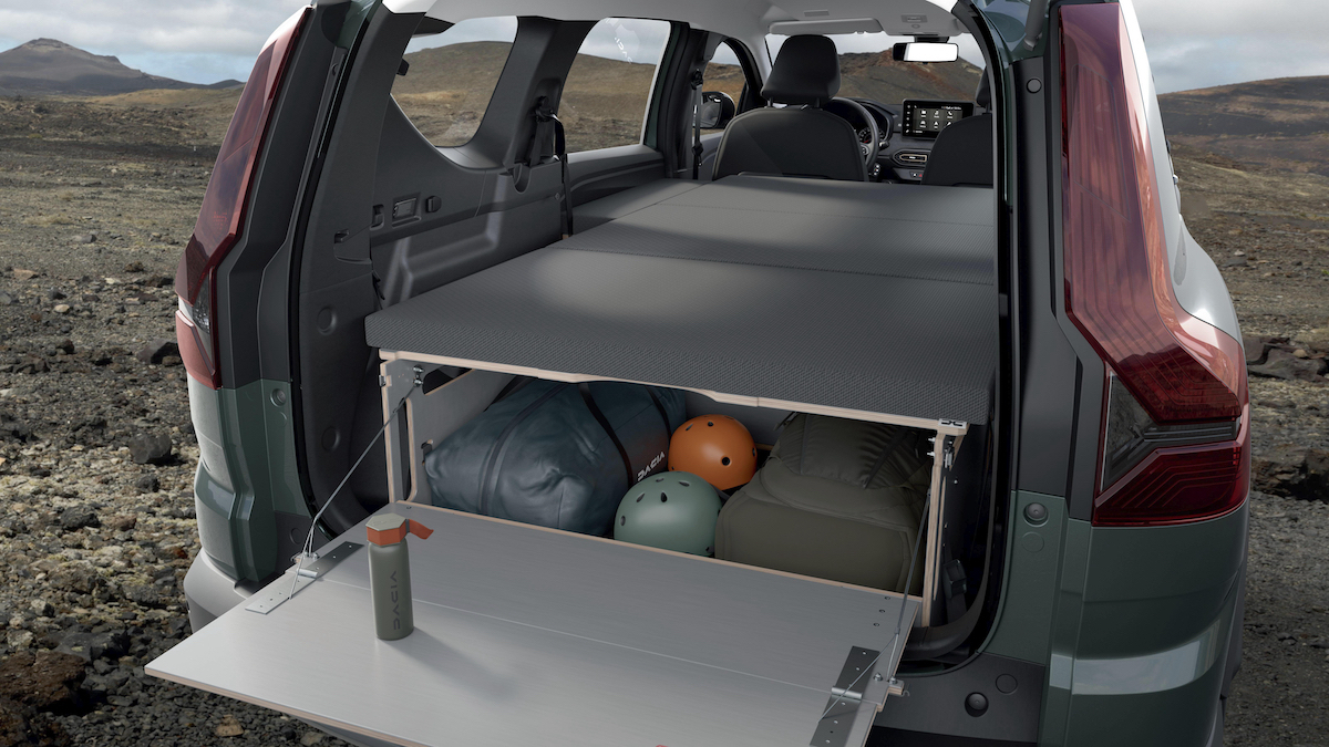 Dacia Jogger, con il pack-sleep per vivere in piena libertà il mondo outdoor Dacia Jogger, con il pack-sleep per vivere in piena libertà il mondo outdoor