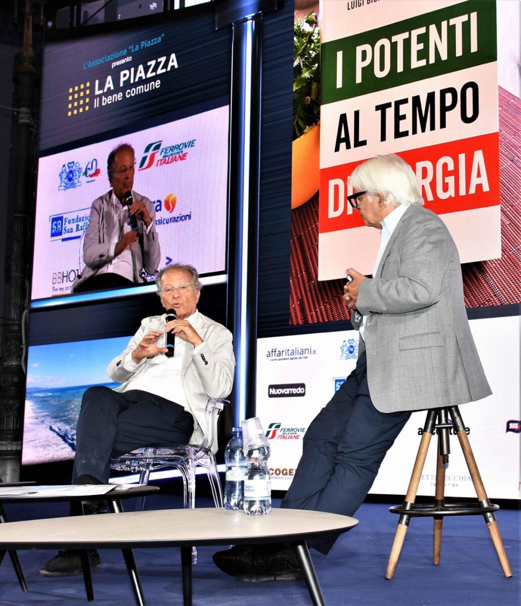 La Piazza, chi c’era e chi no negli scatti di un famoso fotografo